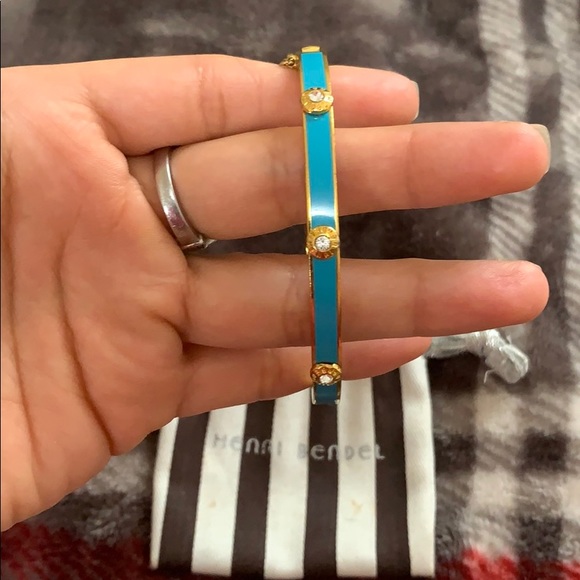 Henri Bendel Bangle Bracelet - Picture 2 of 5